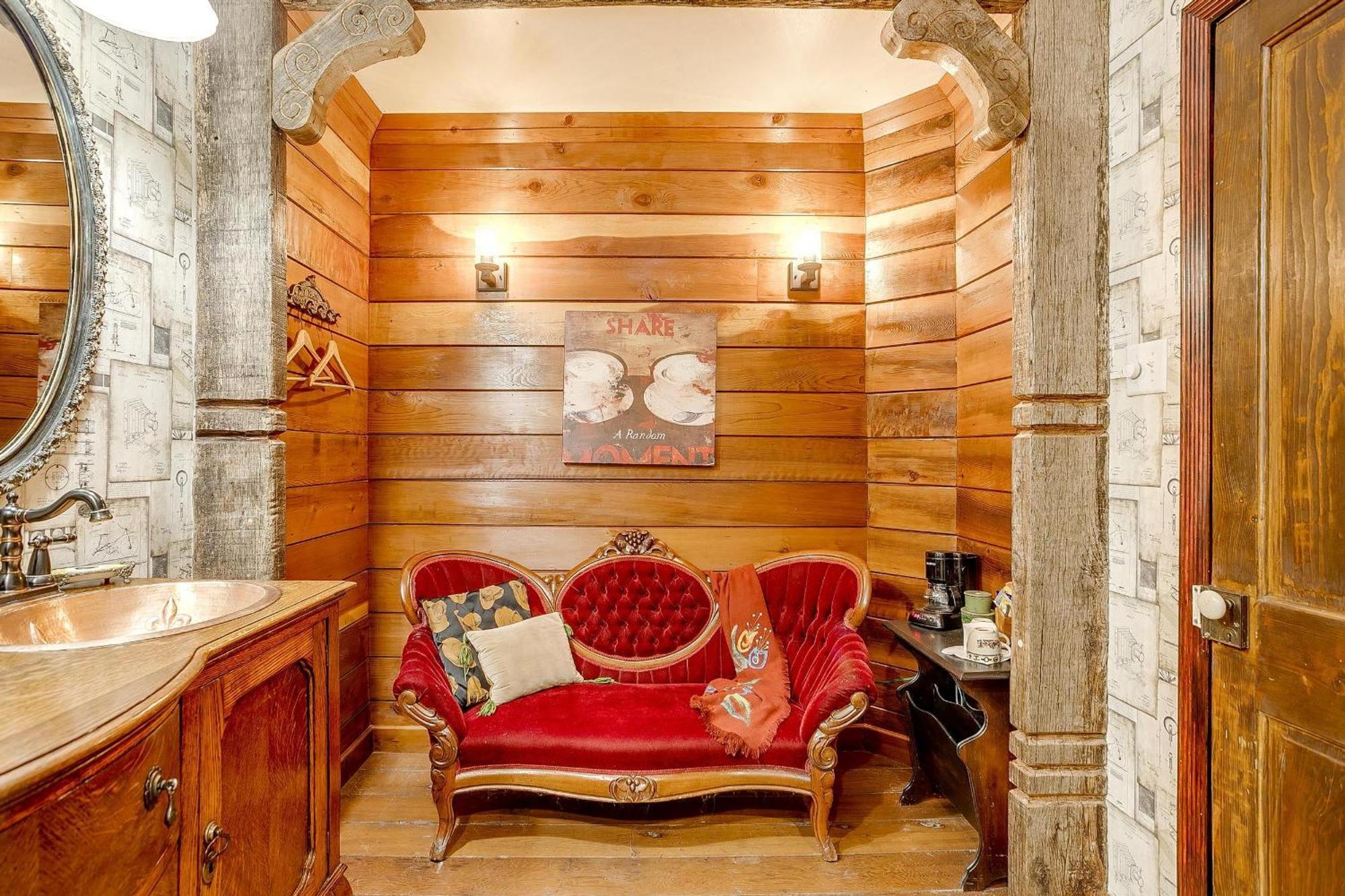 The Gallery House Boutique Hotel Stephenville Ngoại thất bức ảnh